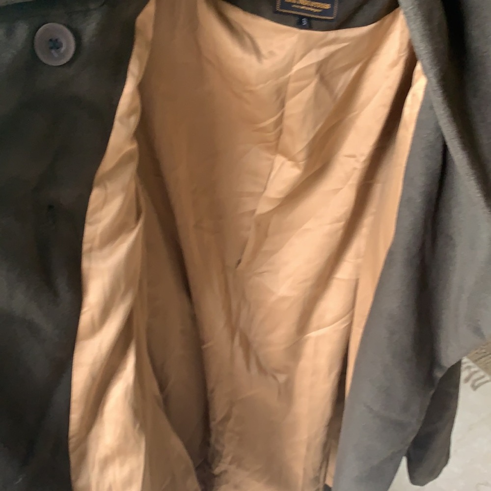 OLIVE GREEN WINTER COAT: Double breast, knee length. Unique collar-hood - Picture 8 of 16